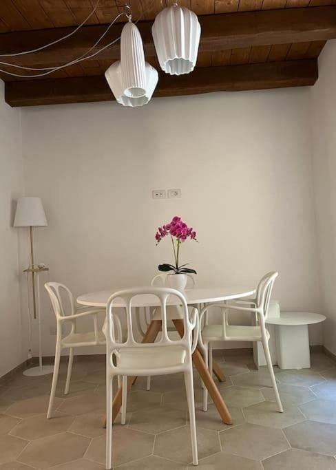 Ferienwohnung Charme In Centro With Private Parking Ascoli Piceno Exterior foto