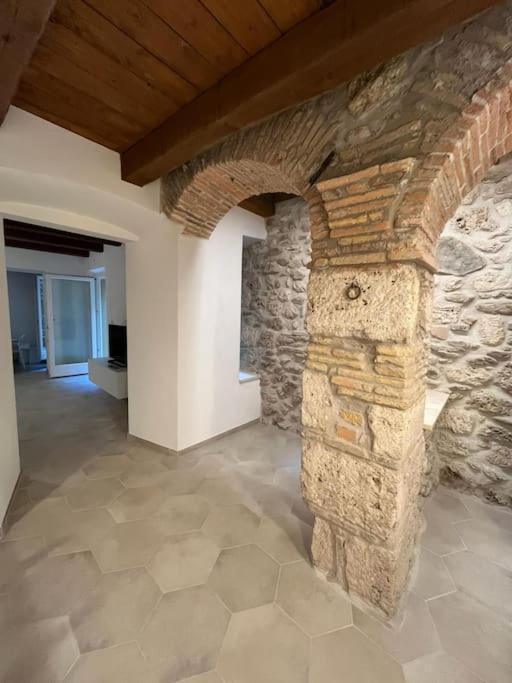 Ferienwohnung Charme In Centro With Private Parking Ascoli Piceno Exterior foto