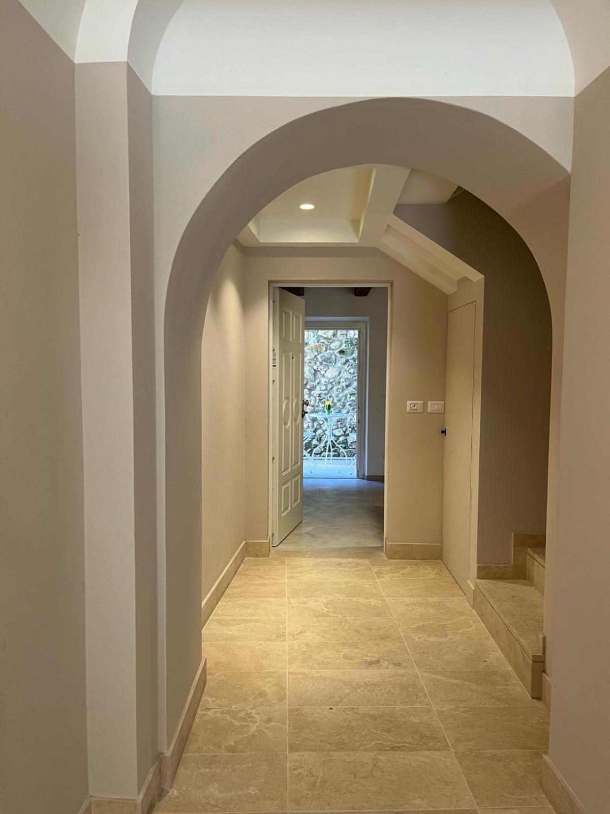 Ferienwohnung Charme In Centro With Private Parking Ascoli Piceno Exterior foto